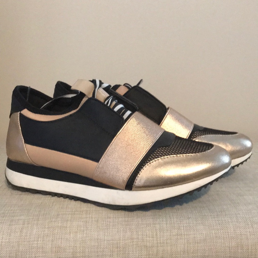 Black/Gold